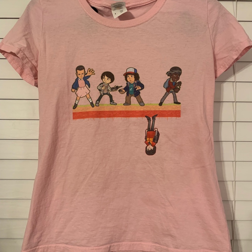 Stranger Things ~Light Pink T~